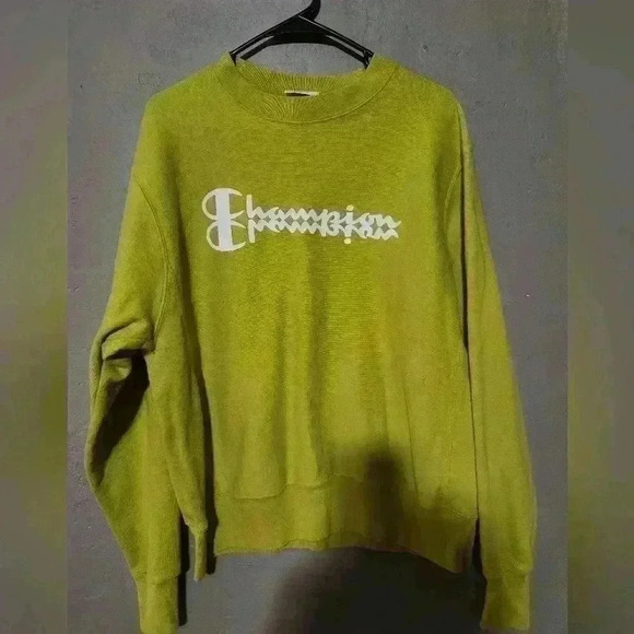Champion Other - Champion sweater crew neck neon yellow size M